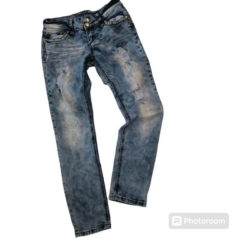 Almost Famous Distressed Embellished Jeans Acid‎ Wash Denim Pockets Size 7